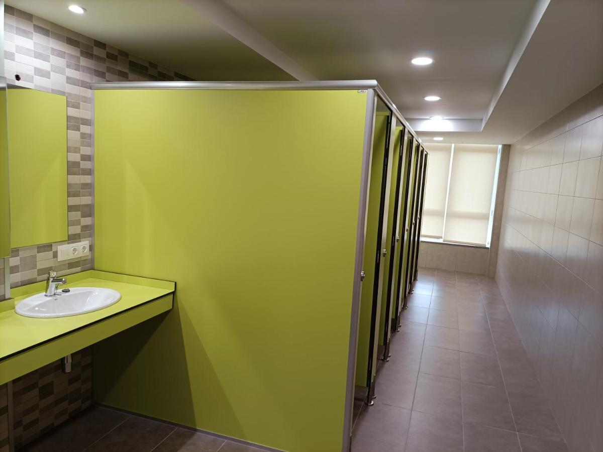פאלאס דה ריי Albergue Valin Lama מראה חיצוני תמונה