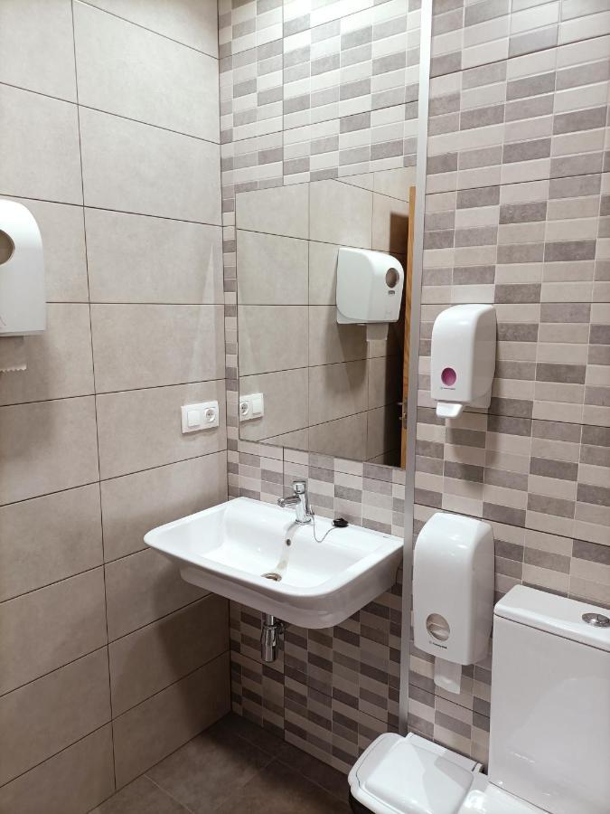 פאלאס דה ריי Albergue Valin Lama מראה חיצוני תמונה
