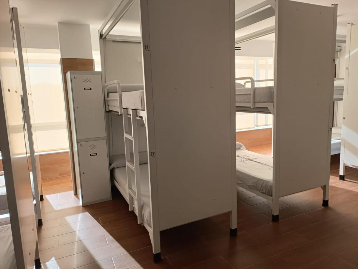 פאלאס דה ריי Albergue Valin Lama מראה חיצוני תמונה